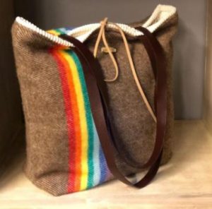 bolso hippie marron arcoiris