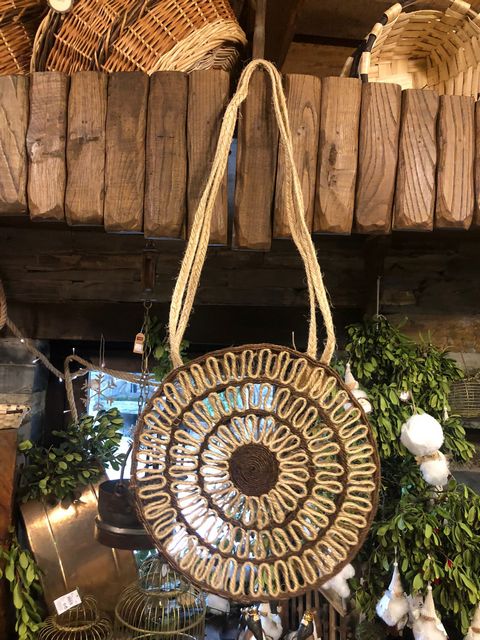 Bolso de esparto redondo